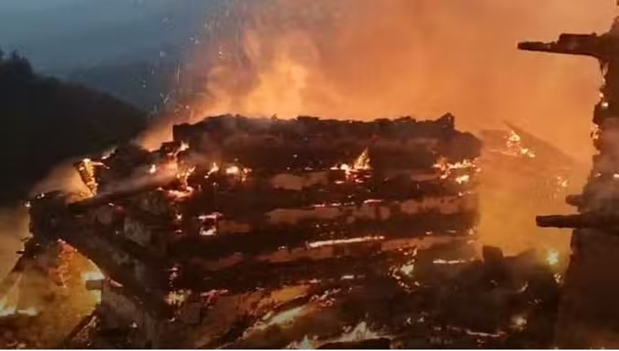 स्पेन में एक रिटायरमेंट होम में लगी भीषण आग, 10 लोगों की मौत