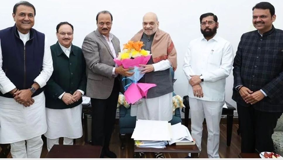 महाराष्ट्र के अगले सीएम होंगे फडणवीस, डिप्टी सीएम पर कैसे माने शिंदे?