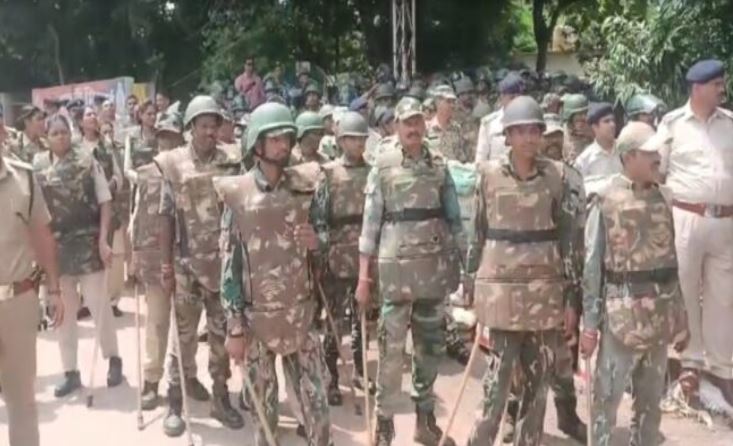 धारावी में कांग्रेस-शिंदे गुट के कार्यकर्ताओं के बीच झड़प, कई घायल