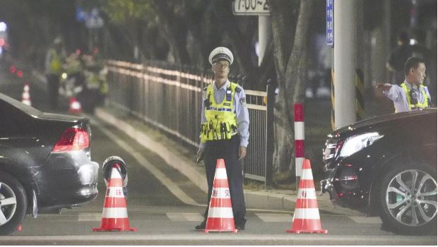 चीन: स्पोर्ट्स सेंटर के बाहर कार ने लोगों को रौंदा, 35 की मौके पर मौत