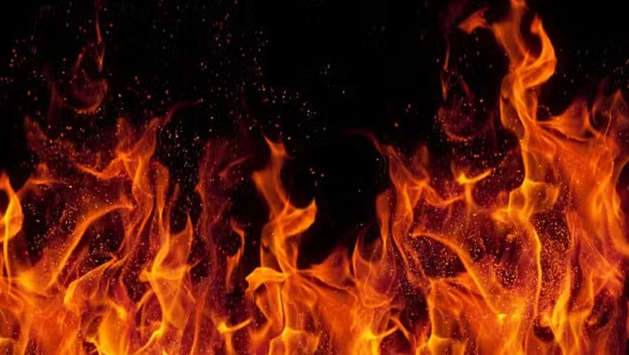 नेबसराय मां-बेटी मौत मामला: सोते रह जाने के कारण जिंदा जलीं