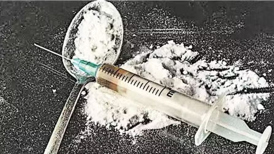 हिमाचल: घुमारवीं में दोस्त के घर चिट्टे का नशा करने के बाद 22 वर्षीय युवक की मौत