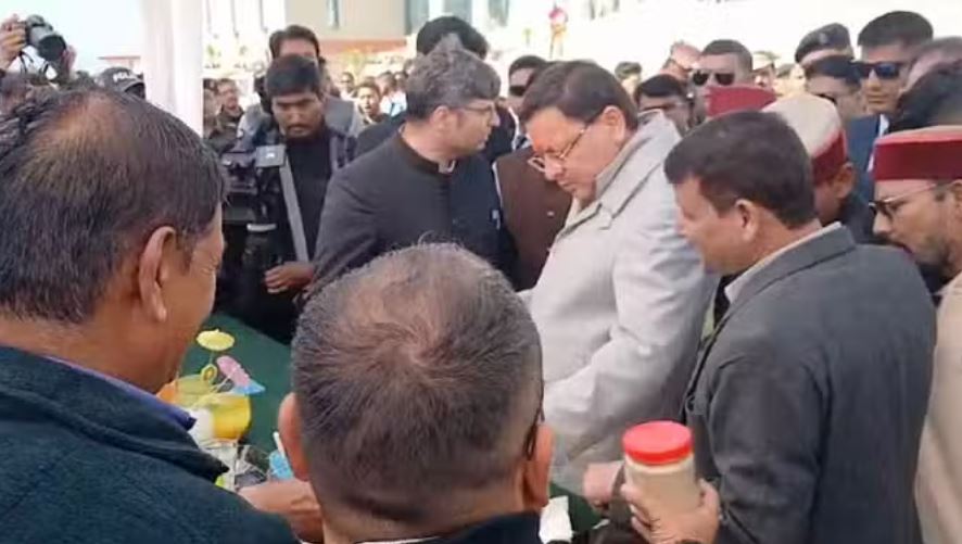 सीएम धामी बोले- जल्द लागू होगा सशक्त भू-कानून, ड्राफ्ट पर की चर्चा