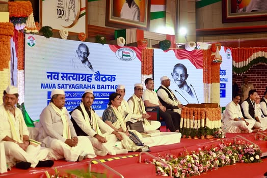 कांग्रेस में आरएसएस की सोच वालों को खोजकर निकालना होगा,  सीडब्ल्यूसी में बोले राहुल गांधी