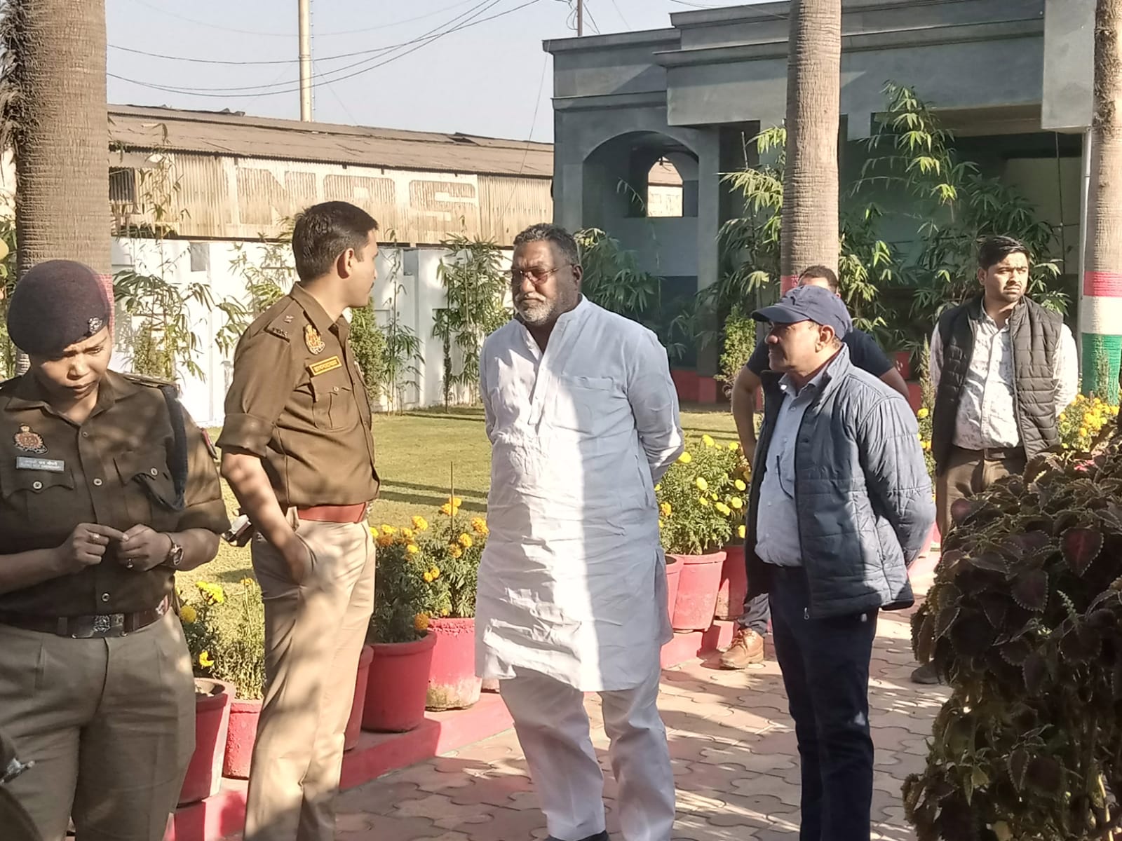 राना स्टील पर छापा: पूर्व विधायक शाहनवाज राना और कादिर राना की दो बेटियां व भतीजा गिरफ्तार