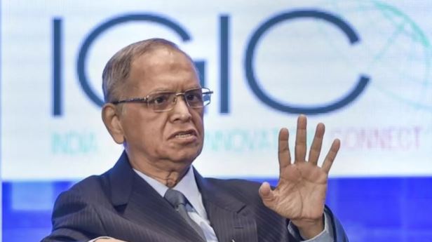 नारायण मूर्ति ने दोहराई 70 घंटे काम करने की बात, युवाओं से की ये खास अपील