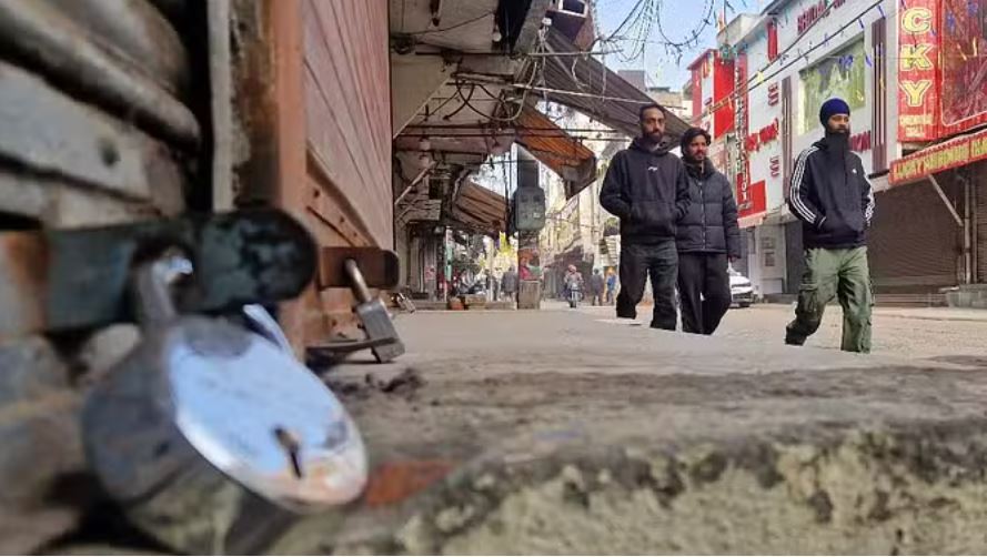पंजाब बंद का व्यापाक असर: हाईवे व रेलवे ट्रैक जाम, दिनभर यात्री रहे परेशान