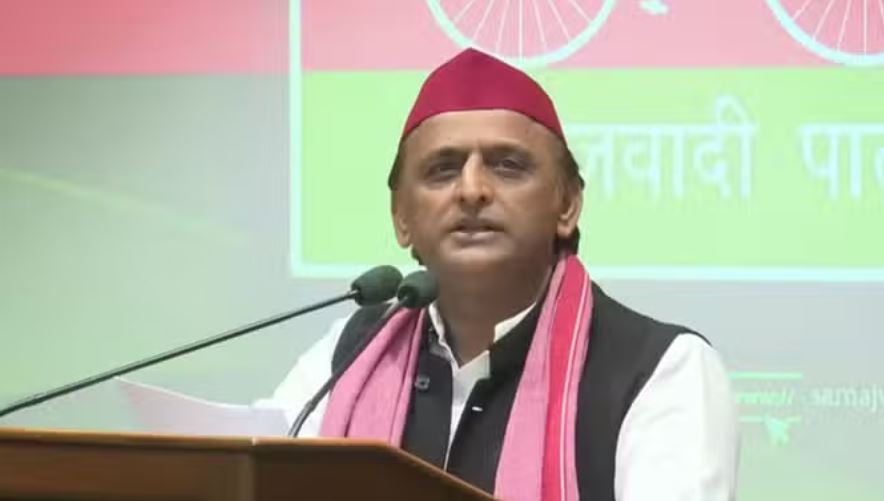 दिल्ली में सपा नहीं उतारेगी उम्मीदवार, अखिलेश ने आप को बिना शर्त दिया समर्थन