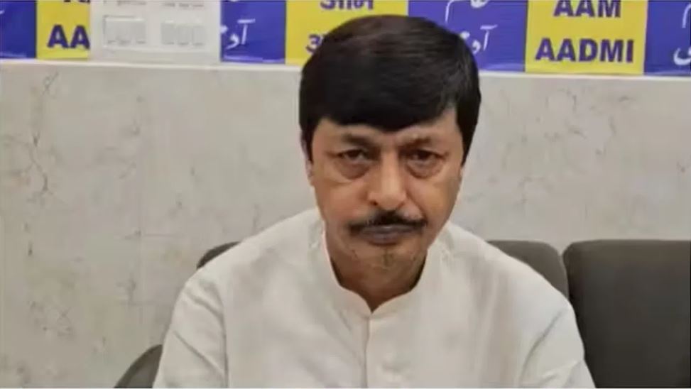 सीलमपुर से विधायक अब्दुल रहमान का आप से इस्तीफा