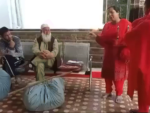 अभद्र व्यवहार पर महिला बीडीसी सदस्य निलंबित