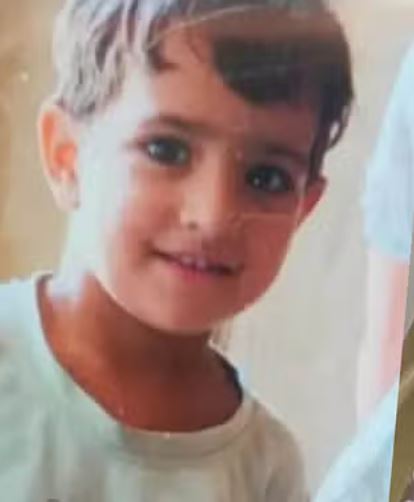 कोटपूतली: चार दिन से बोरवेल में भूखी-प्यासी मासूम, खाना छोड़ने से मां बीमार