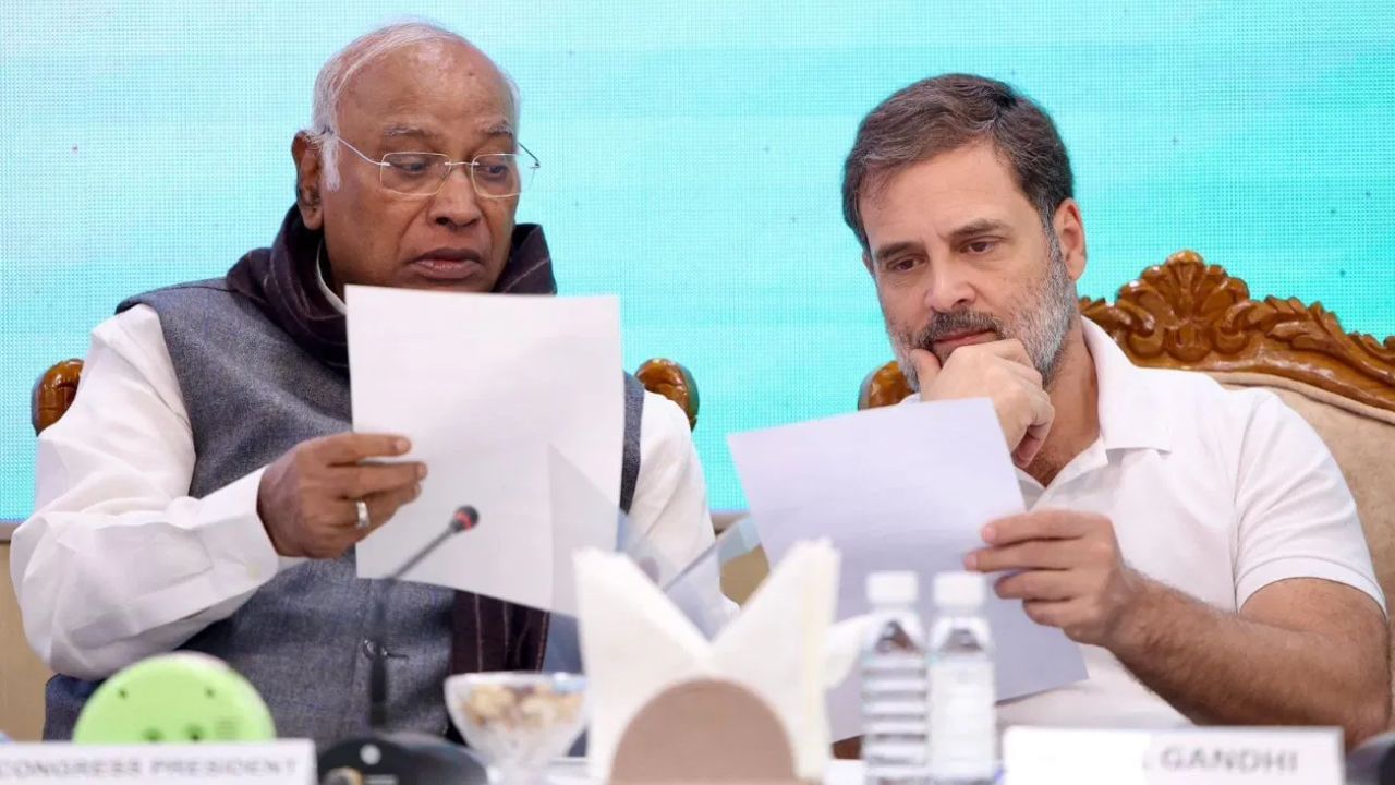 दिल्ली: कांग्रेस की दूसरी लिस्ट जारी, सिसोदिया के खिलाफ फरहाद को टिकट