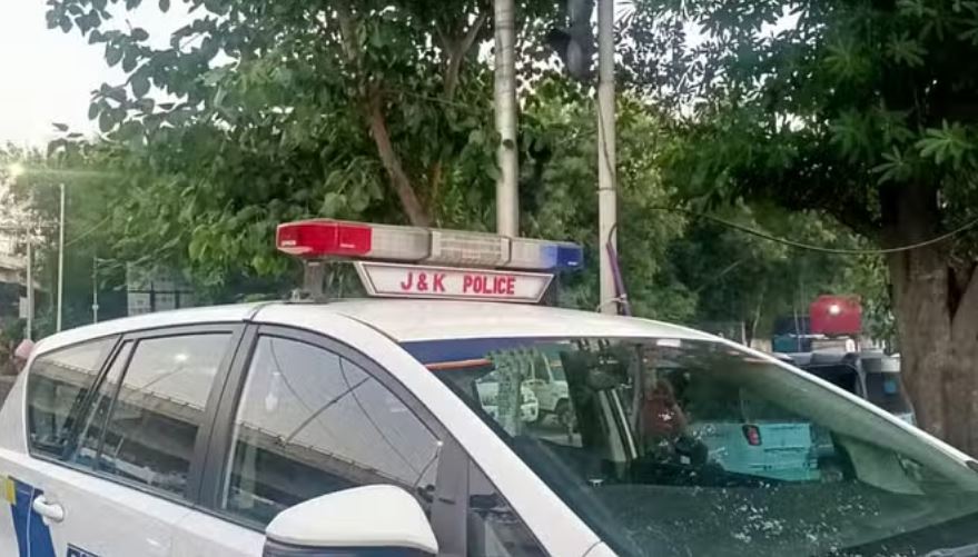 श्रीनगर के पुलिस ट्रेनिंग इंस्टीट्यूट में गोलीबारी, ट्रेनी पुलिसकर्मी की गोली लगने से हुई मौत