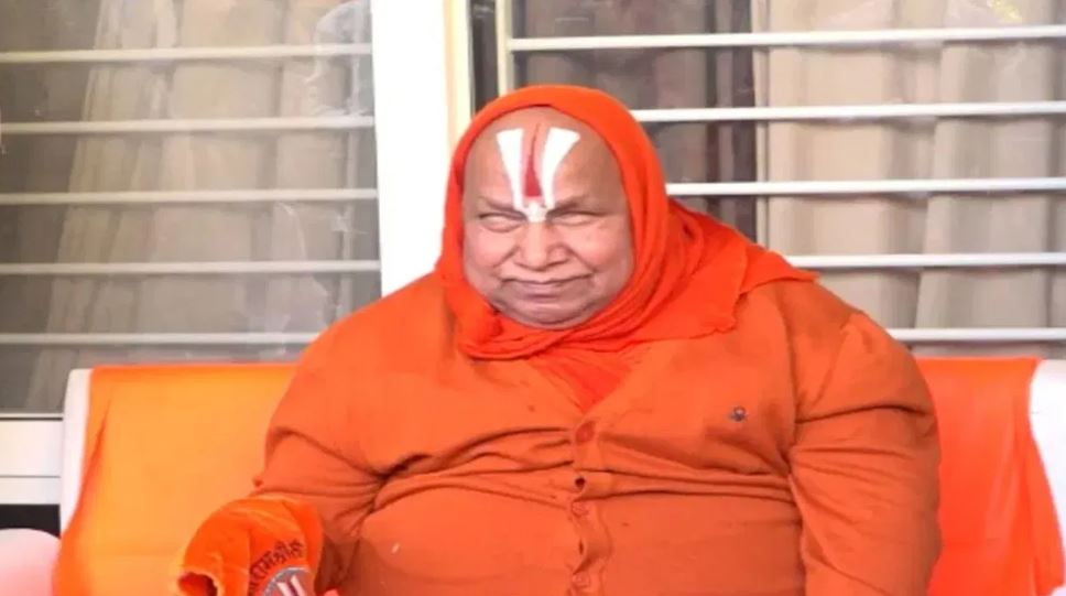 मोहन भागवत के बयान से संतुष्ट नहीं हैं हिंदू संत, स्वामी रामभद्राचार्य ने कही ये बात