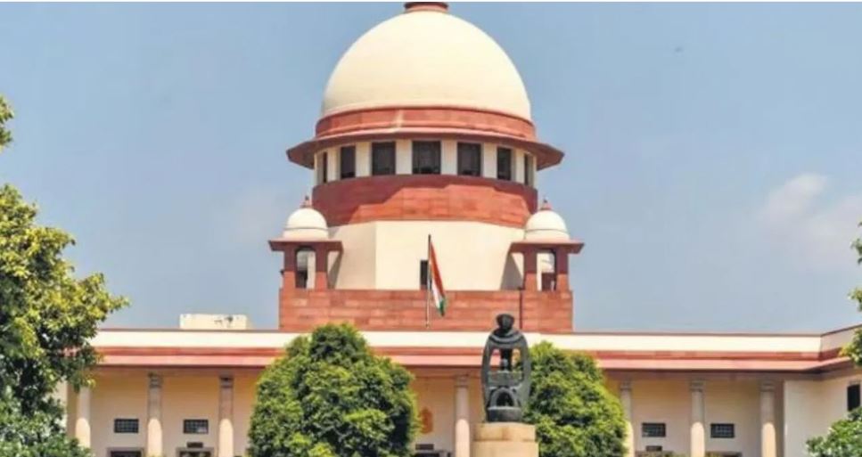 कठमुल्ला वाले बयान पर घिरे जस्टिस एसके यादव, एससी ने हाईकोर्ट से मांगी डिटेल