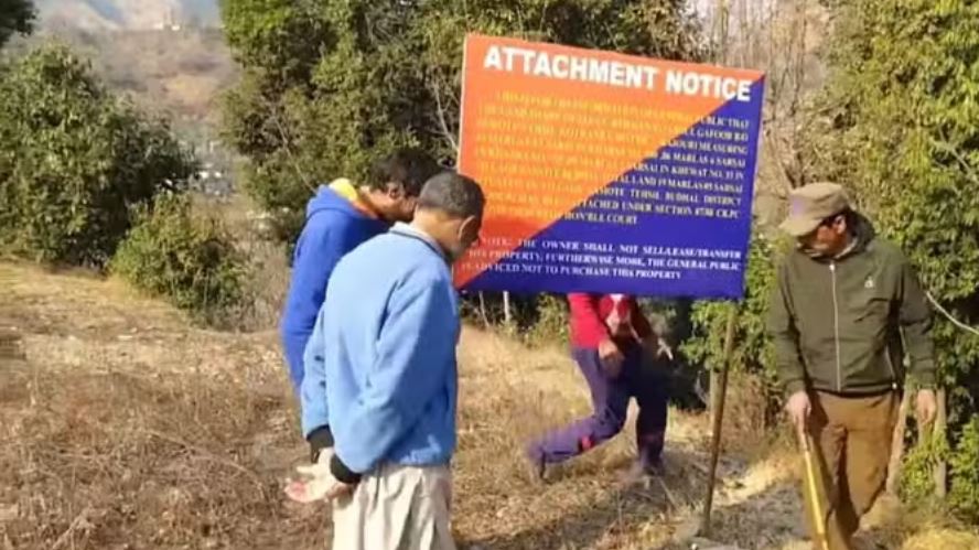जम्मू-कश्मीर: रहमान की संपत्ति कुर्क, बुद्धल का रहने वाला दहशतगर्द