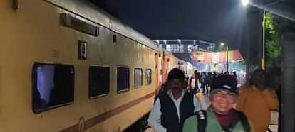 मुंगेर में टला ट्रेन हादसा, इंटरसिटी एक्सप्रेस के इंजन में आग से हड़कंप