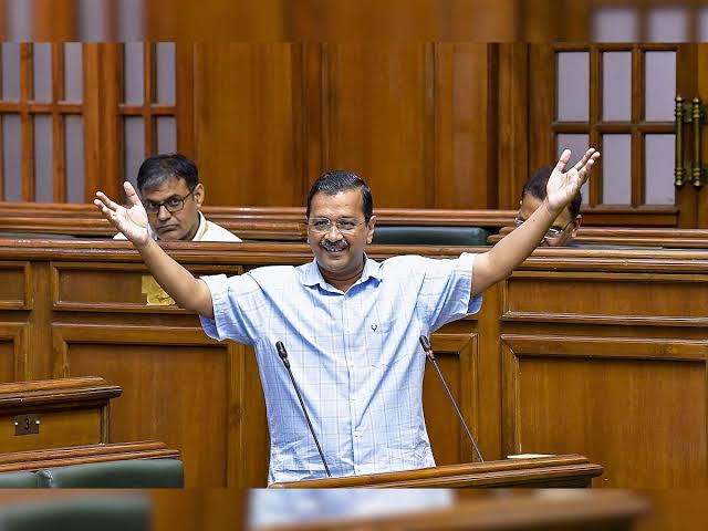'दिल्ली में कानून व्यवस्था बदतर, राजधानी पर अपराधियों का कब्जा', विधानसभा में बरसे केजरीवाल