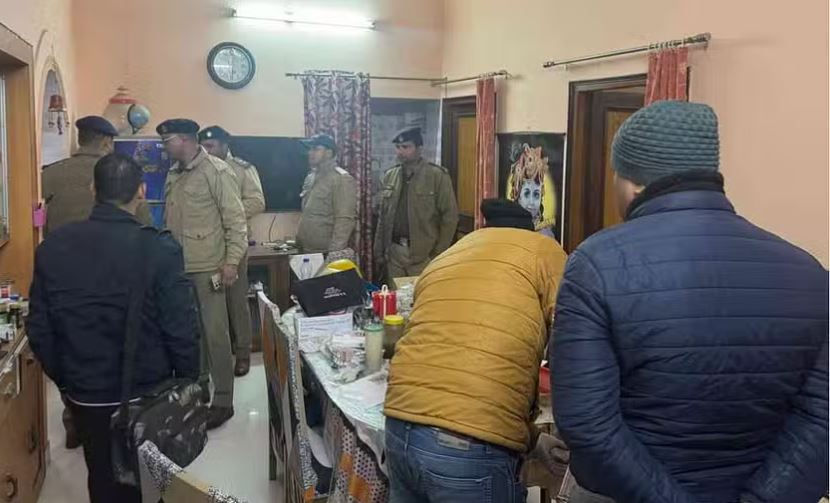 पीएम रिपोर्ट कर रही बुजुर्ग संग बर्बरता की हद, युवकों ने 30 से ज्यादा बार चाकू से गोदा