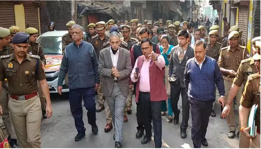 हिंसा की जांच के लिए न्यायिक आयोग की टीम संभल पहुंची