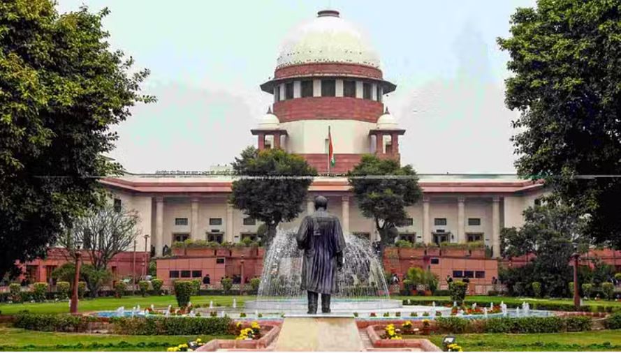  सुप्रीम कोर्ट ने युवाओं को चेताया- नशे का महिमामंडन बंद हो