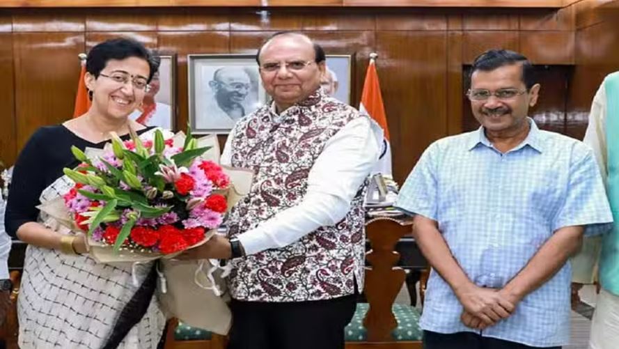 नाकामियों से ध्यान हटाने का कर रहीं प्रयास, नहीं टूटेगा कोई मंदिर- आतिशी की चिट्ठी पर एलजी का जवाब