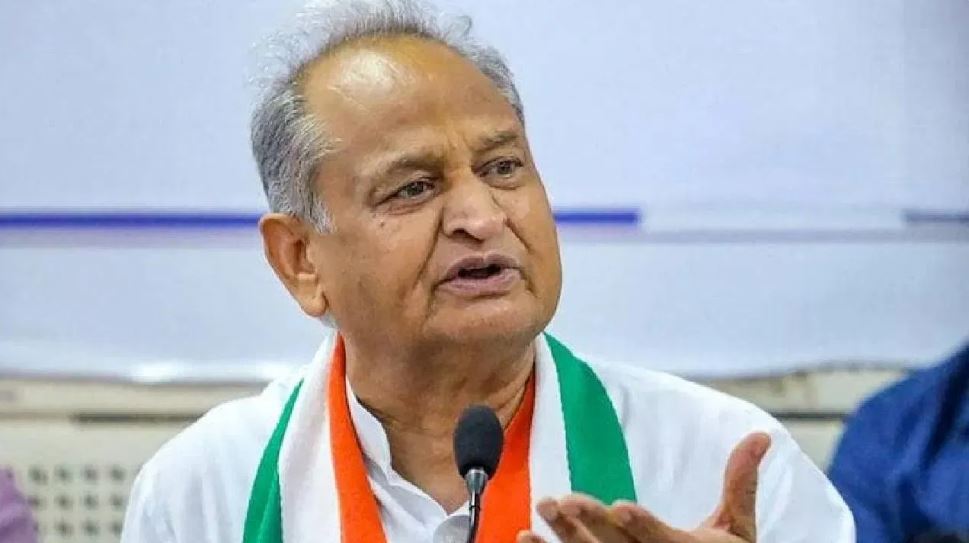 राजस्थान में 9 जिलों को निरस्त करना राजनीतिक प्रतिशोध, गहलोत ने बीजेपी पर साधा निशाना