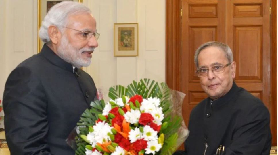 प्रधानमंत्री नरेंद्र मोदी ने प्रणब मुखर्जी को उनकी जयंती पर दी श्रद्धांजलि