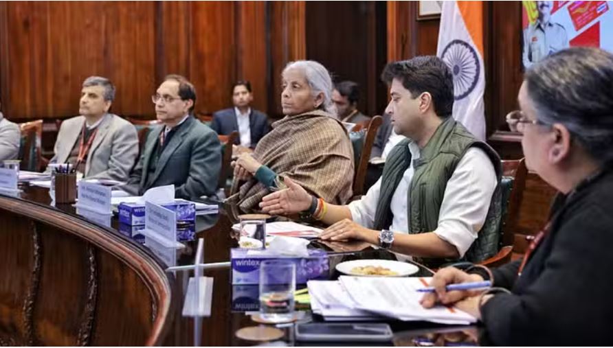 2029 तक डाक विभाग को मुनाफे में लाने का प्लान, वित्त मंत्री से मिल सिंधिया ने रखा ये प्रस्ताव