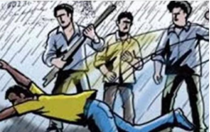 मुजफ्फरनगर: अंसारी रोड पर हुई युवक की धुनाई, सोशल मीडिया पर वीडियो वायरल