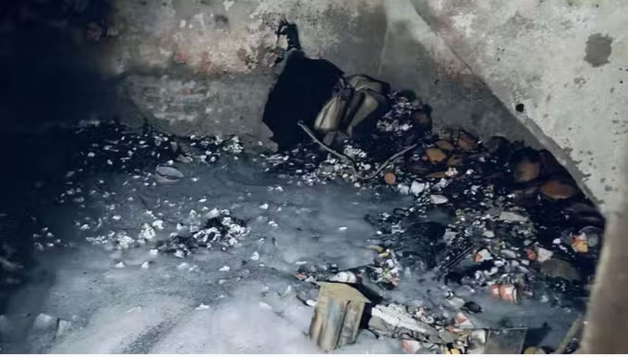 दिल्ली में अवैध पटाखा फैक्टरी में लगी भीषण आग, चार लोग गंभीर रूप से झुलसे