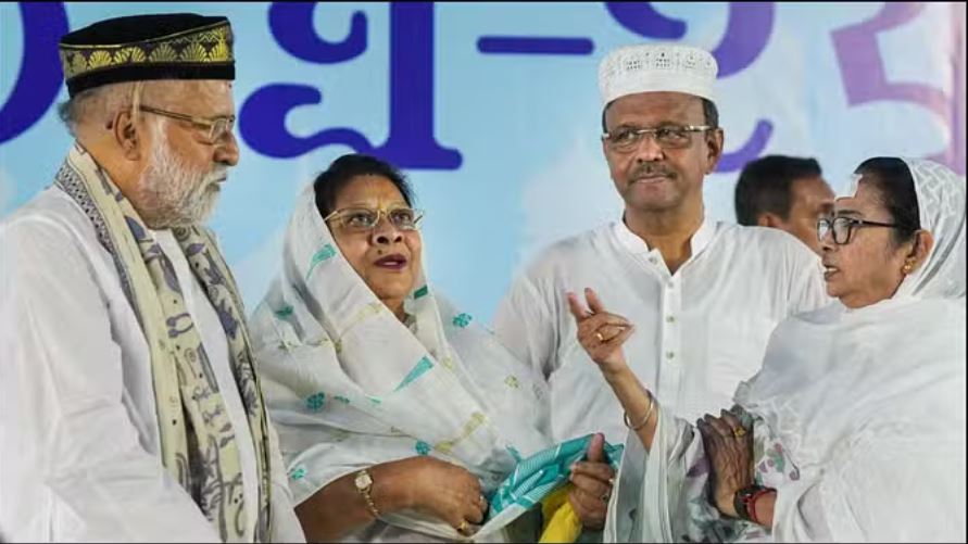 'अल्लाह ने चाहा तो हम बहुमत में होंगे...', मंत्री फिरहाद हकीम के बयान पर खड़ा हुआ विवाद