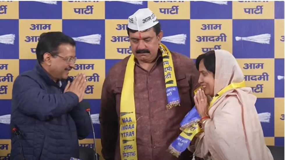 दिल्ली चुनाव: बीजेपी पार्षद कुसुम लता आप में हुईं शामिल