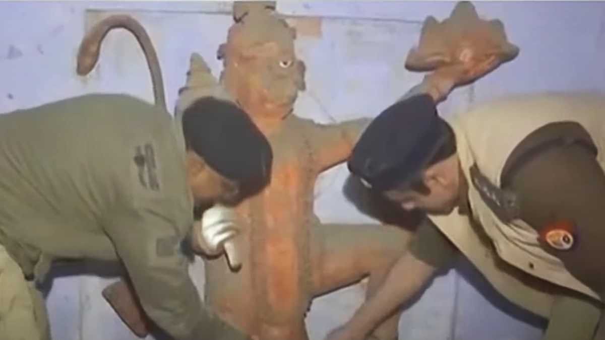 गूंजे जय श्री राम के जयकारे, संभल में 30 साल बाद खुला हनुमान-शिव मंदिर