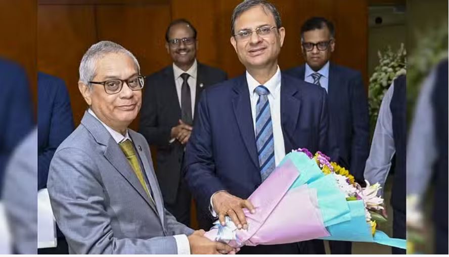 जनता के हितों को ध्यान में रख कर लिए जाएंगे फैसले, पदभार संभालकर बोले नए आरबीआई गवर्नर