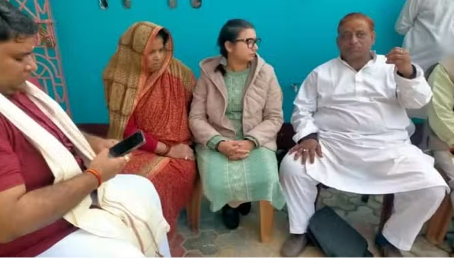 बिहार: सांसद शांभवी ने एआई इंजीनियर अतुल सुभाष के परिजनों से की मुलाकात