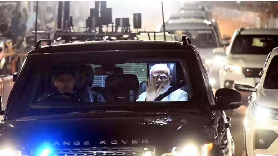 सुप्रीम कोर्ट: पीएम की सुरक्षा में तैनात रहेंगी तीन डीजल बख्तरबंद गाड़ियां