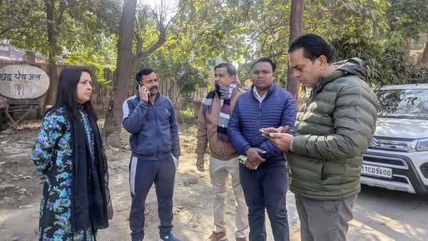 मुजफ्फरनगर: नगरपालिका परिषद अध्यक्ष मीनाक्षी स्वरूप का औचक निरीक्षण