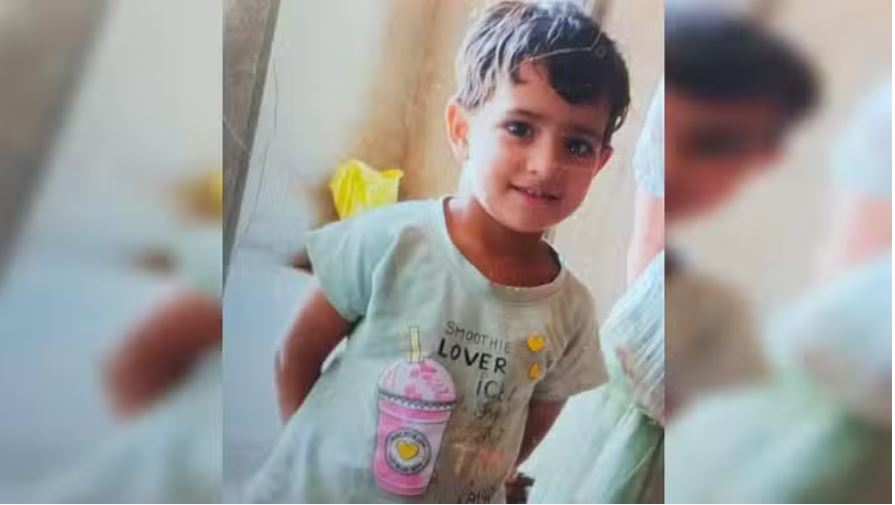 छह दिन से बोरवेल में फंसी चेतना, मां बोली- कलेक्टर की बेटी होती तो...