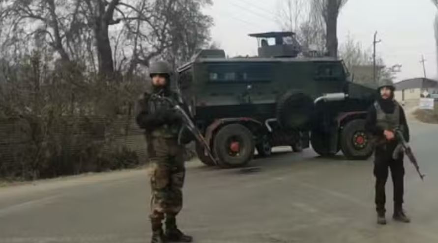 हंदवाड़ा-बारामूला हाईवे पर बैग में मिला आईईडी, सुरक्षाबलों ने साजिश को किया नाकाम