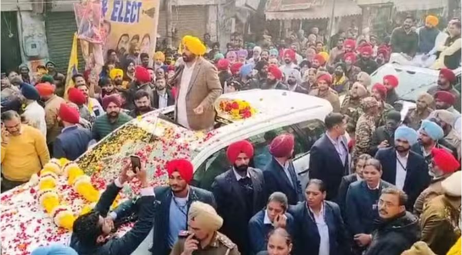 सीएम मान का रोड शो, बोले- लुधियाना मेरी कर्मभूमि, यहीं से की करियर की शुरुआत