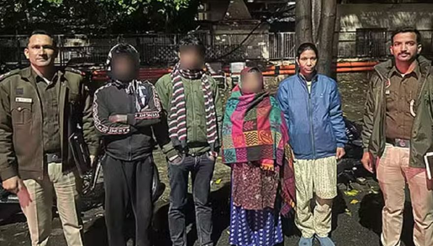 दिल्ली पुलिस ने रंगपुरी में पकड़े आठ बांग्लादेशी, जंगल के रास्ते भारत में घुसे थे
