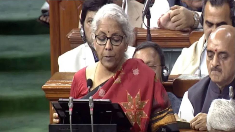 अब एक बैंक अकाउंट में 4 नॉमिनी जोड़ सकेंगे, लोकसभा में बैंकिंग अमेंडमेंट बिल पास