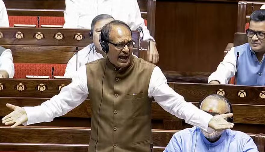 'किसानों की आमदनी तेजी से बढ़ रही, इसे दोगुनी करने की कोशिश': संसद में बोले कृषि मंत्री