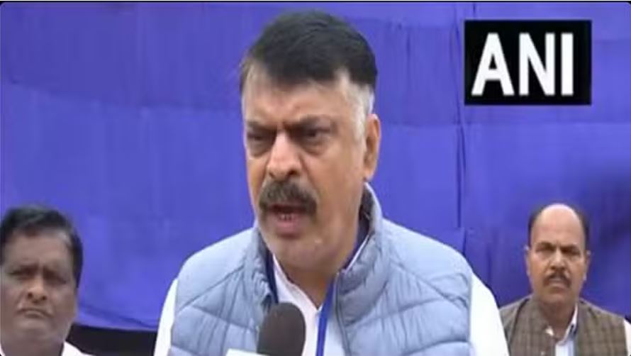 शाह के आंबेडकर वाले बयान से 'ध्यान भटकाने' की कोशिश, राहुल मामले में कांग्रेस का केंद्र पर हमला