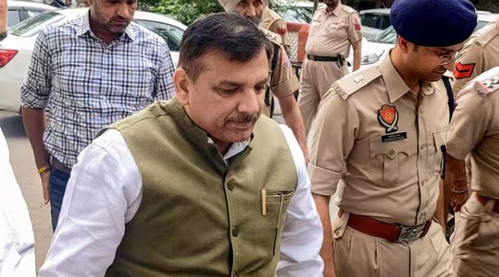 सुल्तानपुर: नहीं आए आप सांसद संजय सिंह, कोर्ट ने दिया अंतिम अवसर