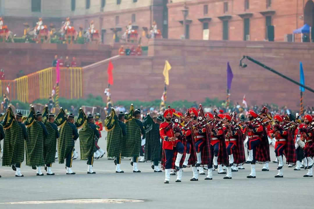 बीटिंग रिट्रीट: संगीत और रोशनी के संग हुआ गणतंत्र दिवस समारोह का भव्य समापन