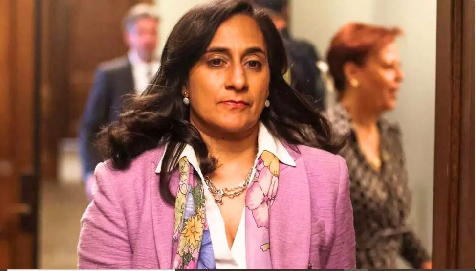 कनाडा पीएम पद की रेस से बाहर अनीता आनंद, चुनाव लड़ने से भी किया इनकार