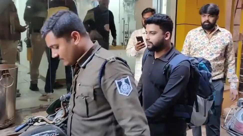 उज्जैन में फिर लव जिहाद, हिन्दू लड़की के साथ होटल में पकड़ा गया ‘सैफ’