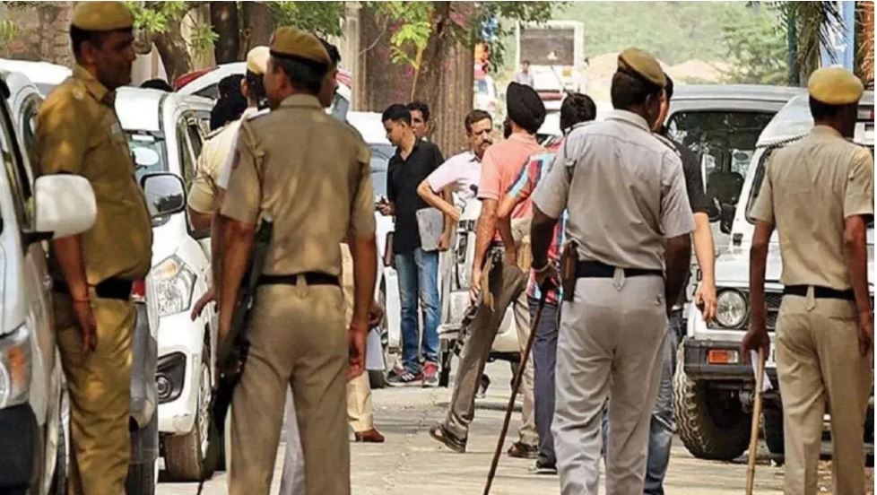 30 अपराधी, 30 करोड़ की ठगी और एक फर्जी बाबा… जयपुर में दबोचा गया गैंग